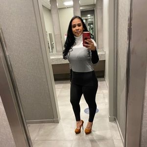 Meet your Posher, Abigail